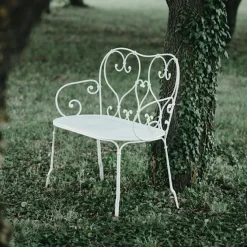 1900 Bench
