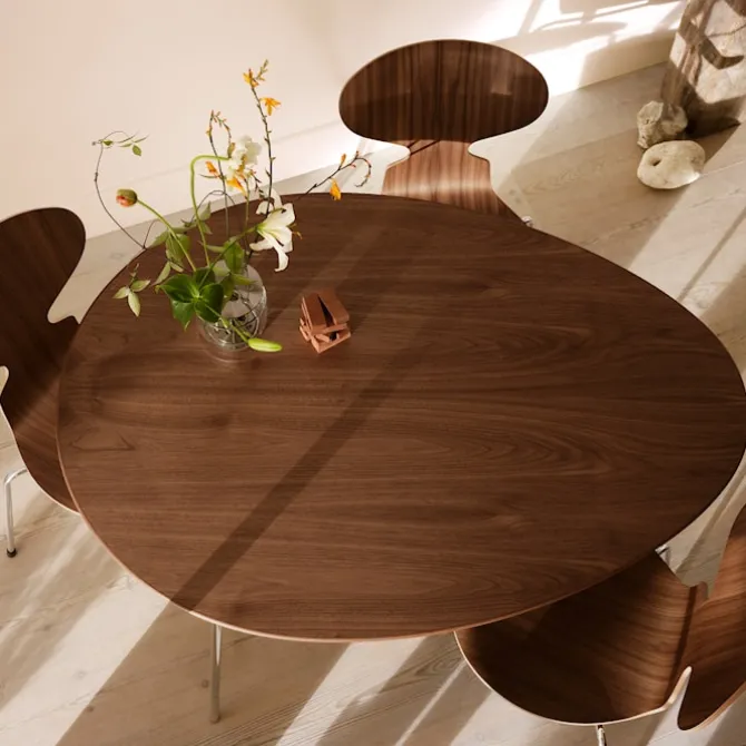 3100 Myran stol Coloured Ash Veneer Black