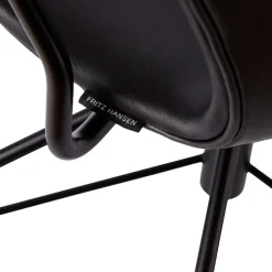 3217 Series 7 kontorstol fulltrukket Black Special Edition