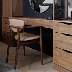 109 stol Walnut