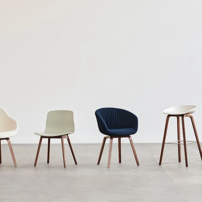 About a Stool AAS33 barstol Low Oak