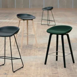 About a Stool AAS33 barstol Low Black Oak