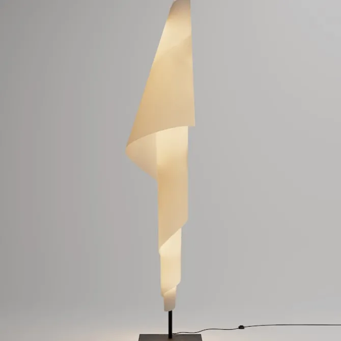 Alta Costura Floor Lamp