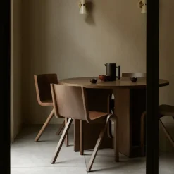 Androgyne spisebord Ø120 cm mørkbeiset eik