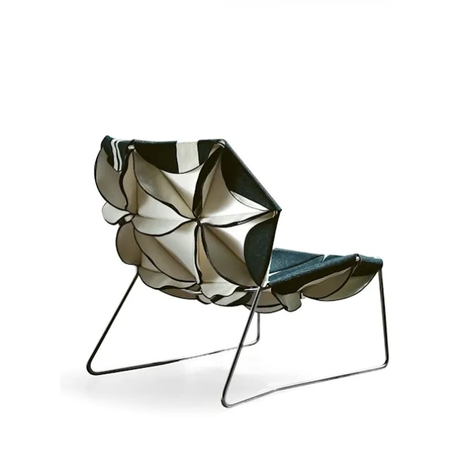 Antibodi Armchair With Flowers