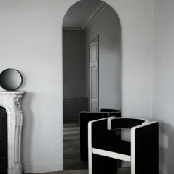 Arc Mirror