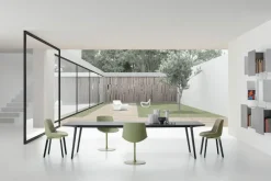 Axy Table
