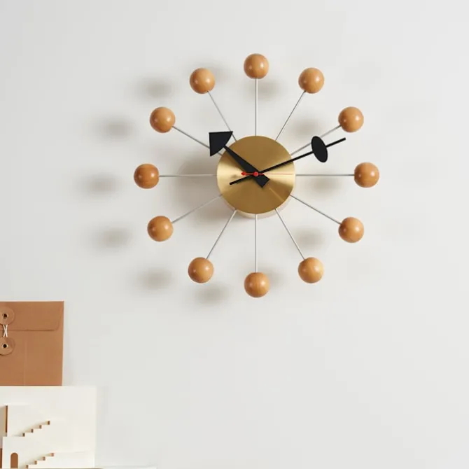 Ball Clock veggklokke
