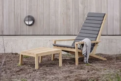 Between Lines Deck Stool