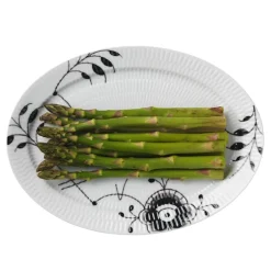 Black Fluted Mega Ovalt Tallerken 28 cm