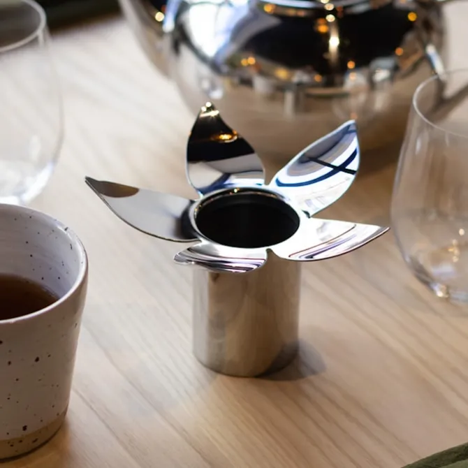 Blad Tea Strainer