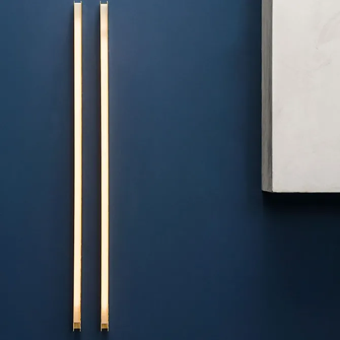 Blade Wall Lamp