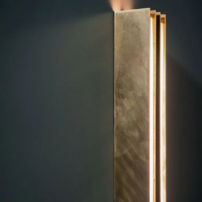 Blade Wall Lamp