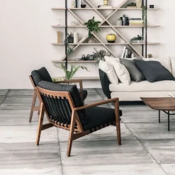 Blava Easy Chair