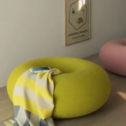 Boa Pouf