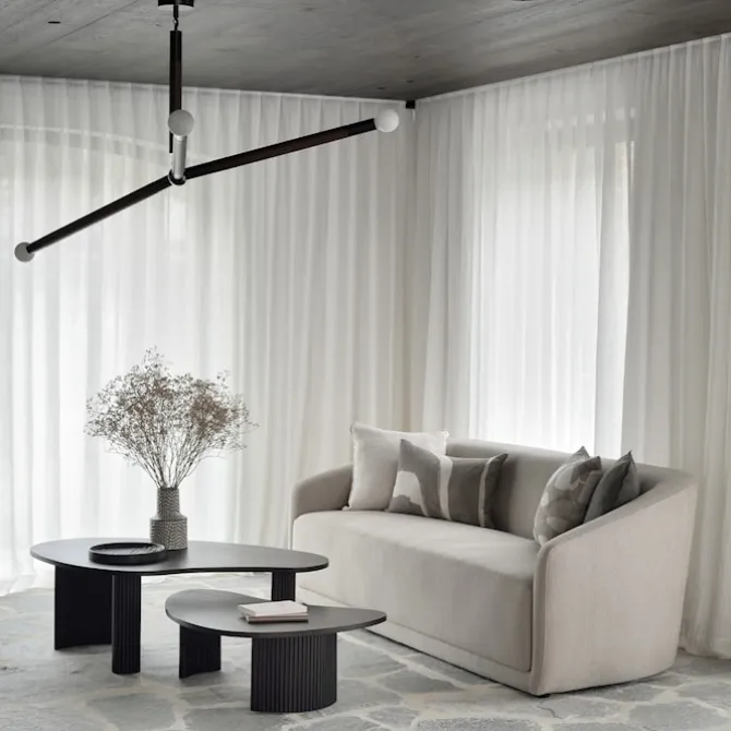 Boomerang Coffee Table 126 x 74 x 40 cm