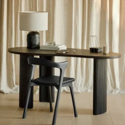 Boomerang Desk