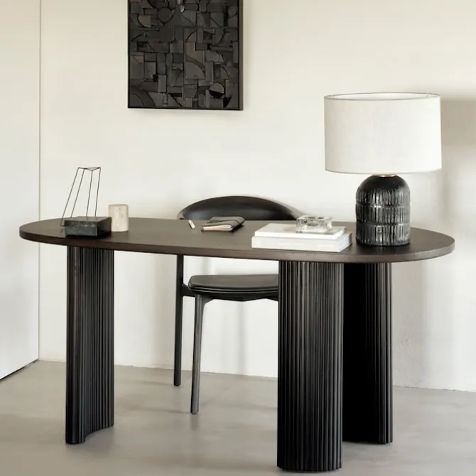 Boomerang Desk