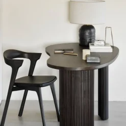 Boomerang Desk