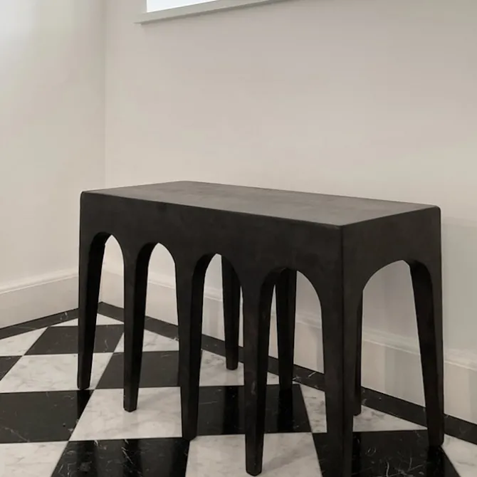 Bow Bench