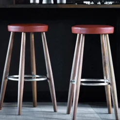 CH56 High Stool - Valnøtt