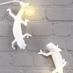 Chameleon Lamp