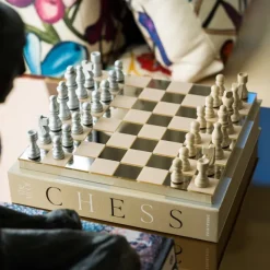 Classic - Art Of Chess, Mirror
