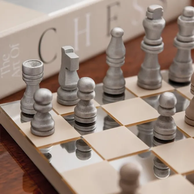 Classic - Art Of Chess, Mirror