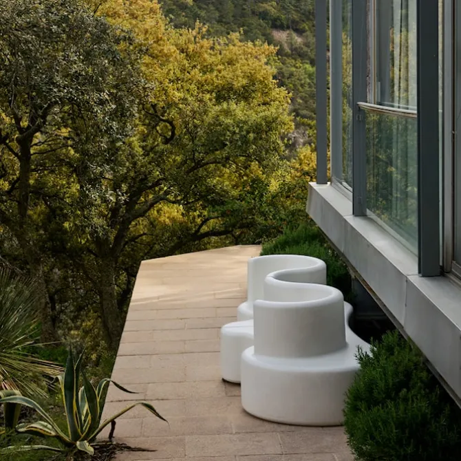 Cloverleaf In/Outdoor Sofa