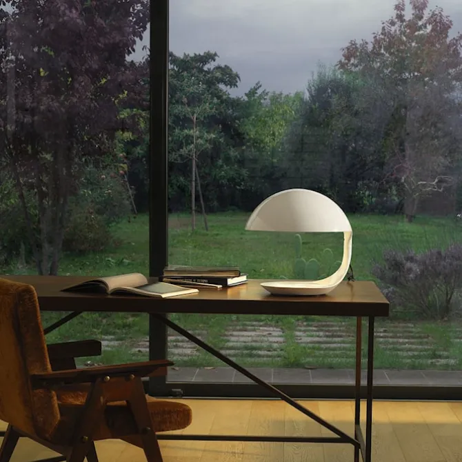 Cobra Table Lamp