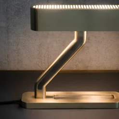 Colt Table Lamp, Brass/Bronze