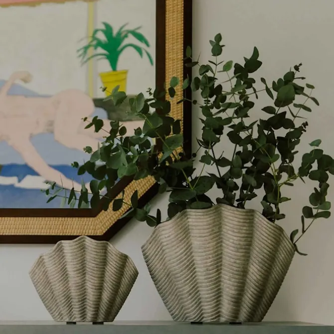 Concha Vase Fluted Grey