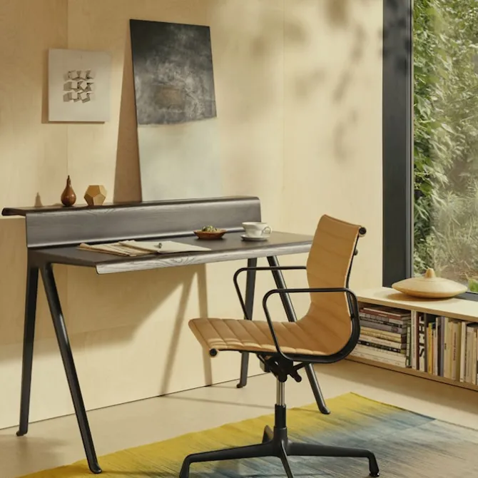 Courier skrivebord dark oak