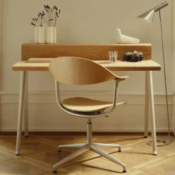 Courier skrivebord light oak