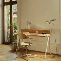 Courier skrivebord light oak