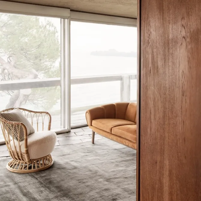 Croissant 3-seters sofa valnøtt