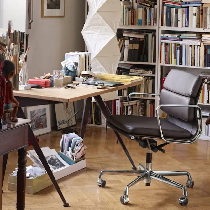 EA 217 skrivebordsstol Chrome