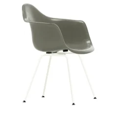 Eames Fiberglass Armchair DAX lenestol White
