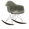 Eames Fiberglass Armchair RAR gyngestol Chrome/Dark Maple