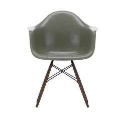 Eames Fiberglass Armchair DAW lenestol Golden Maple