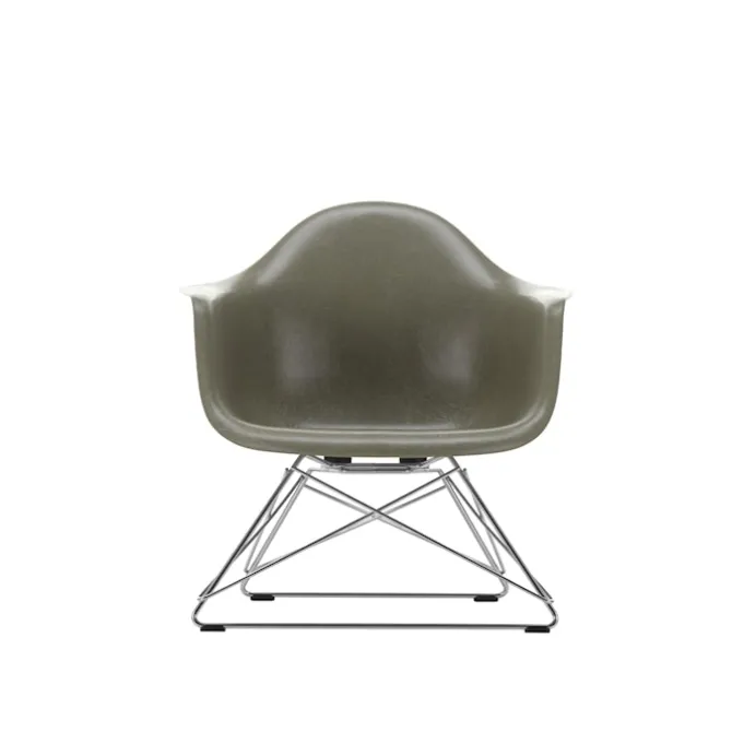 Eames Fiberglass Armchair LAR lenestol Chrome