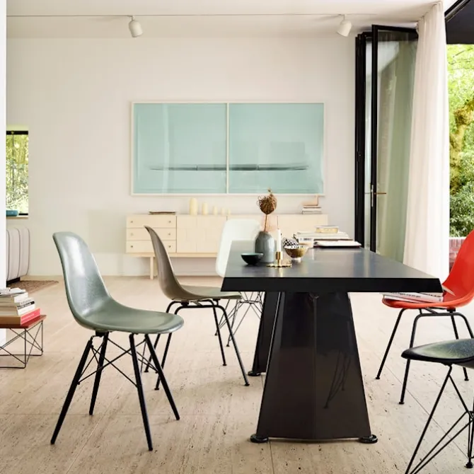 Eames Fiberglass Chair DSW stol Ash Honey Tone