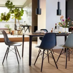 Eames Fiberglass Chair DSW stol Black Maple