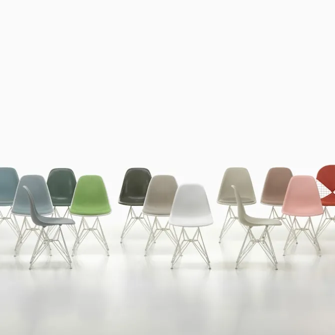 Eames Fiberglass Chair DSR stol Chrome