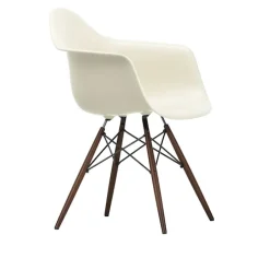Eames RE Plastic Armchair DAW spisestuestol Dark Maple