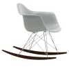 Eames RE Plastic Armchair RAR gyngestol Chrome/Dark Maple