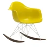 Eames RE Plastic Armchair RAR gyngestol White/Dark Maple