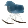 Eames RE Plastic Armchair RAR gyngestol White/Dark Maple