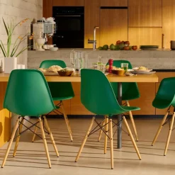 Eames RE Plastic Chair DSW stol Dark Maple