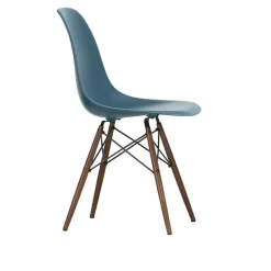 Eames RE Plastic Chair DSW stol Dark Maple